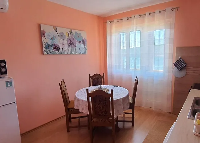 Apartments Ivi - 50 M From Sea